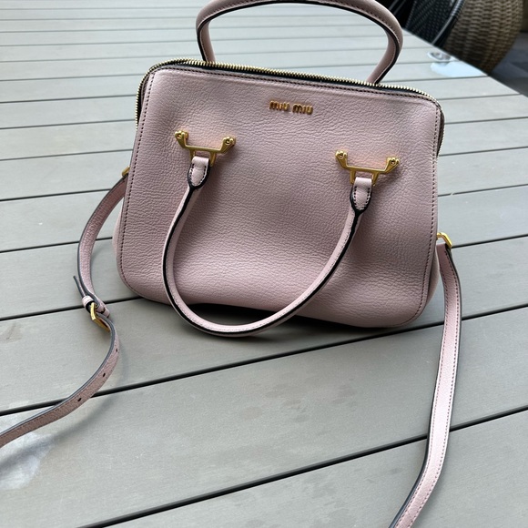 Authentic Miu Miu light pink handbag with authenticity card and dust bag - Picture 2 of 9